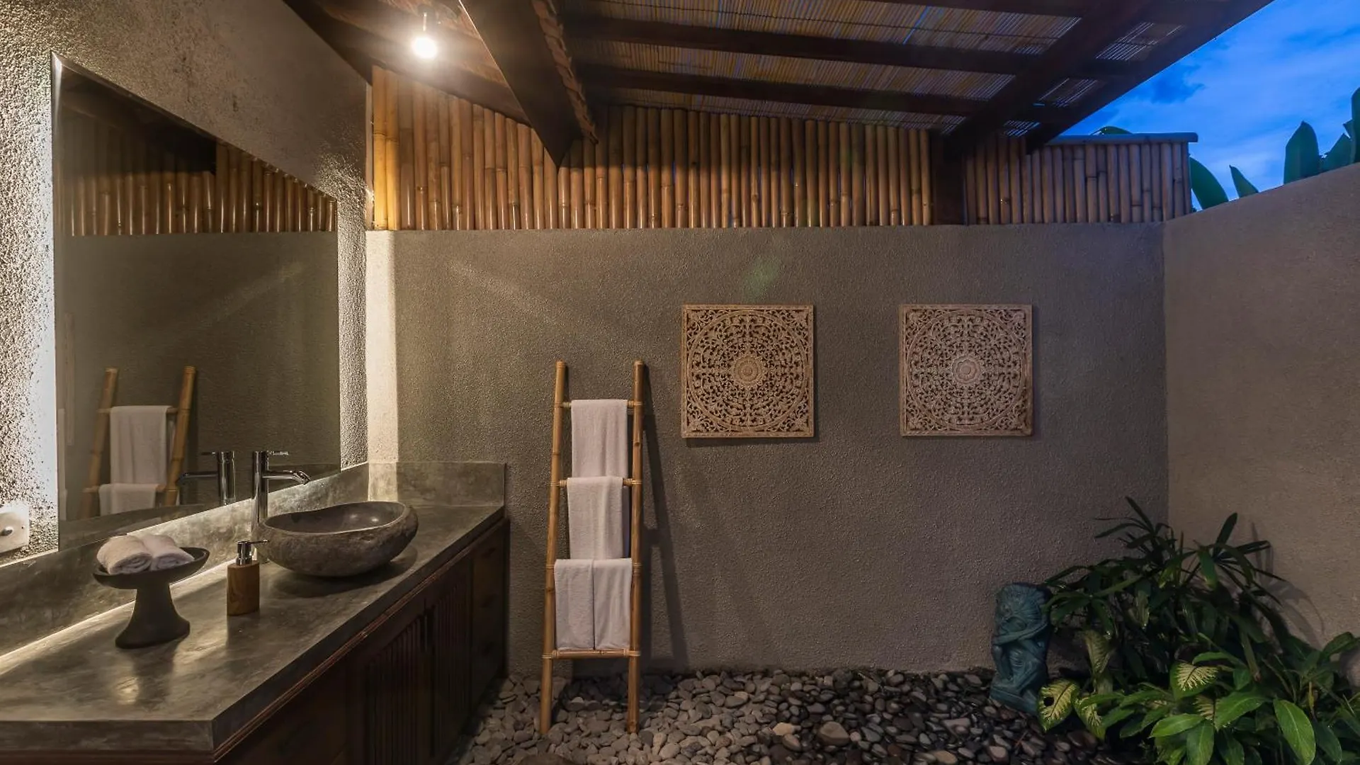 Villa Niyamas Ubud 0*,  Indonesien